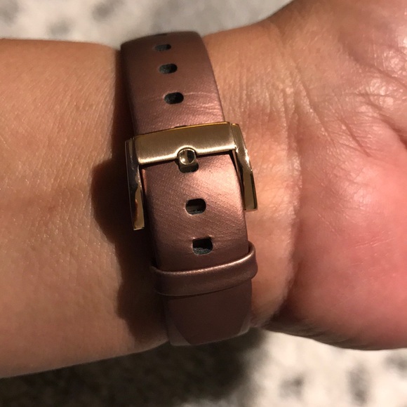 Movado watch BOLD - Rose Gold. Irresistible 👍 - Picture 5 of 7